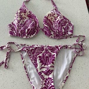 Victoria Secret Bikini 36dd top/small bottoms